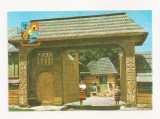 RF10 -Carte Postala- Poarta de lemn maramureseana de pe Valea Marei, necirculata