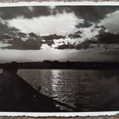 Apus de soare pe Dunare, excursie cu vaporul Regele Carol II, 1934// foto