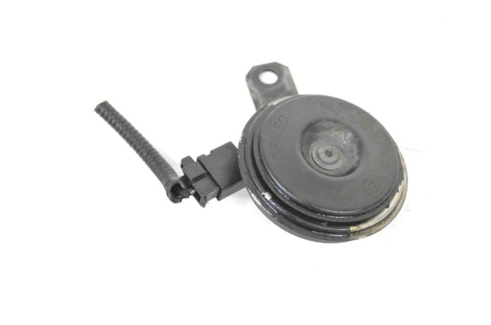 Claxon SUZUKI GRAND VITARA II JT, TE, TD 2010 OEM: 272200-1940 12127895