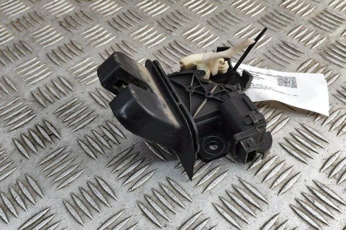&Icirc;ncuietoare haion AUDI Q7 4L 2014 OEM: 4L0827520 | 30972648
