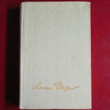 Trilogia cunoașterii - Lucian Blaga (Ediție critică cartonată &icirc;n p&acirc;nză albă, purt&acirc;nd semnătura gravată a autorului)