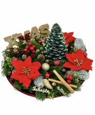 Aranjament de Craciun cu brad, craciunite, lumanare tip bradut si alte accesorii (Verde, Rosu)
