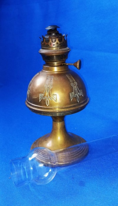 lampă cu kerosen din alamă , art deco Augusta Brener , Germania, cca. 1930 functionala