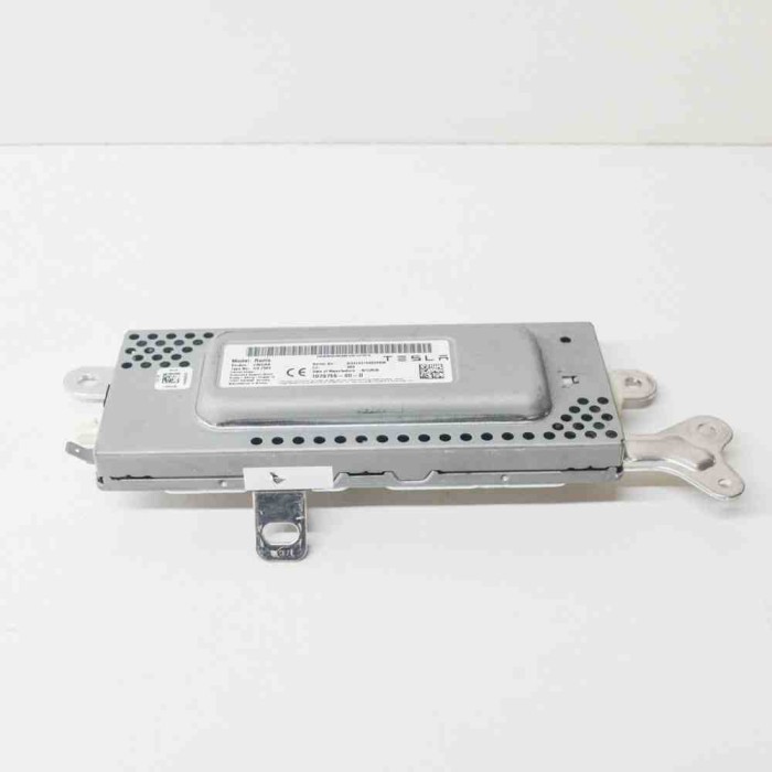 Alt modul de control TESLA MODEL 3 2020 OEM: 1079755-00-D 12573691