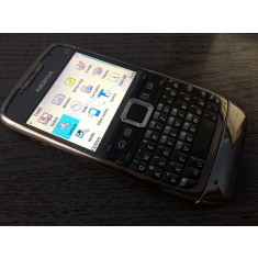 Cauti Nokia E71 Grey - Carcasa metalica, NECODAT? Vezi oferta pe Okazii.ro