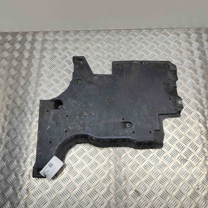 Scut motor dreapta spate BMW 5 G30 2018 OEM: 7397582,51757397582