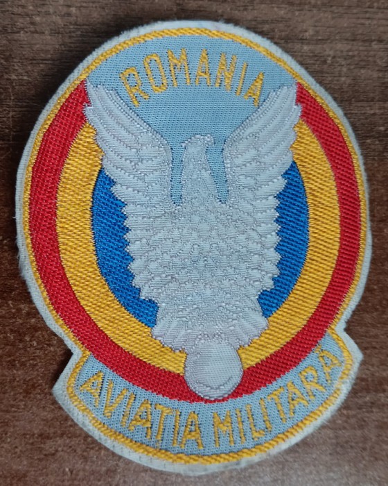 C7 123 - Ecuson tematica militara - aviatia militara romana - piesa de colectie