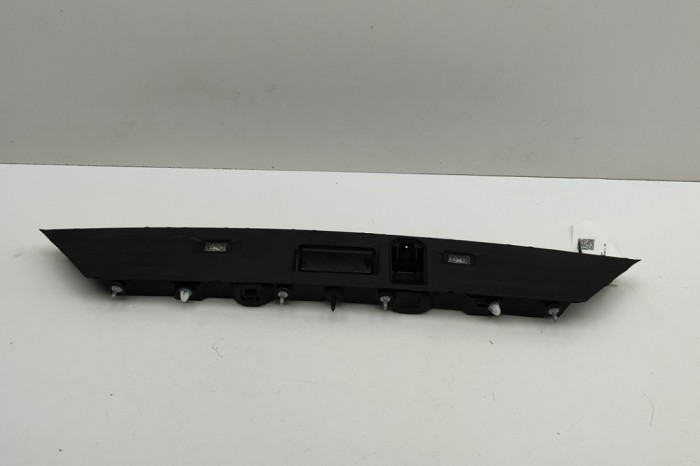 Ornament suport iluminare număr BMW X7 G07 2020 OEM: 7458169 31419029
