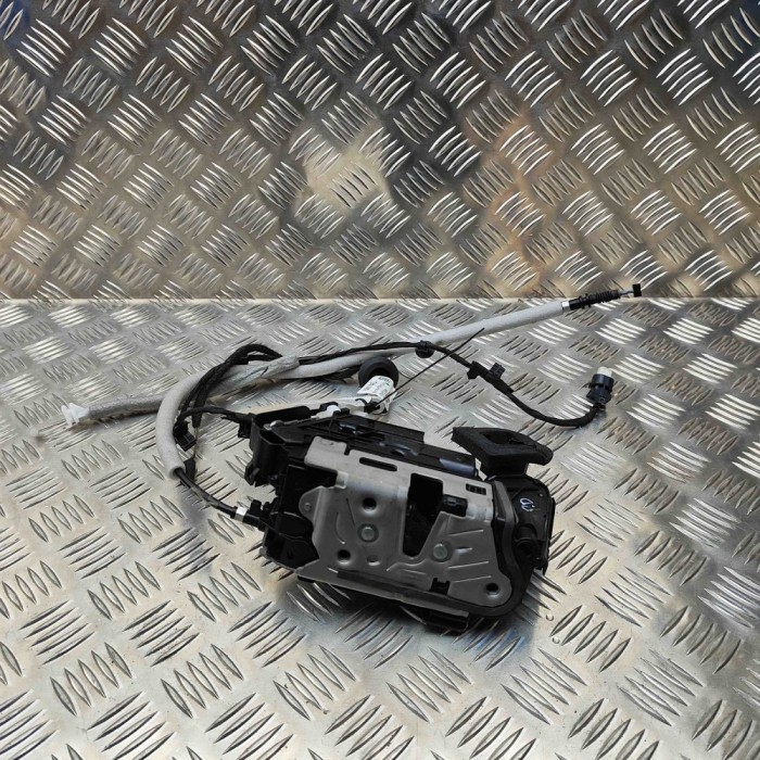 &Icirc;ncuietoare ușă dreapta față VW MULTIVAN T7 STM, STN 2024 OEM: 5TB837016D 32579143