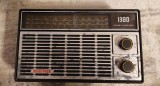 De v&acirc;nzare: radio Hornyphon 1380