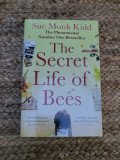 THE SECRET LIFE OF BEES -SUE MONK KIDD