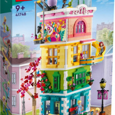 LEGO® Friends - Centrul comunitar din orasul Heartlake (41748)