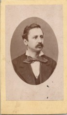 P2324N Eustațiu Cristoforeanu, primarul orașului R&acirc;mnicu Sărat &icirc;ntre anii 1878-1880, studio Babet Engels, Bucuresci