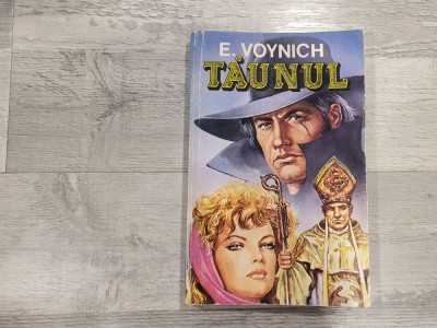 Taunul de E.Voynich foto