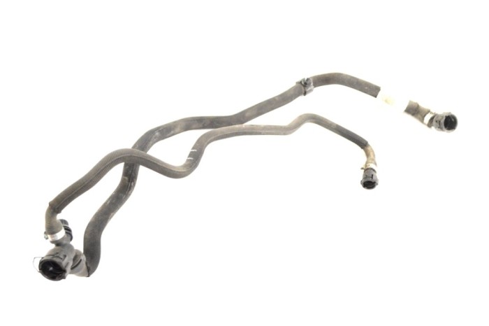 Furtun de lichid de răcire BMW i3 I01 2015 OEM: 7637024 13529651