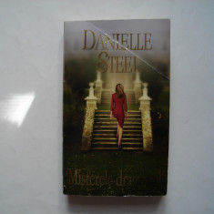 Misterele dragostei - Danielle Steel