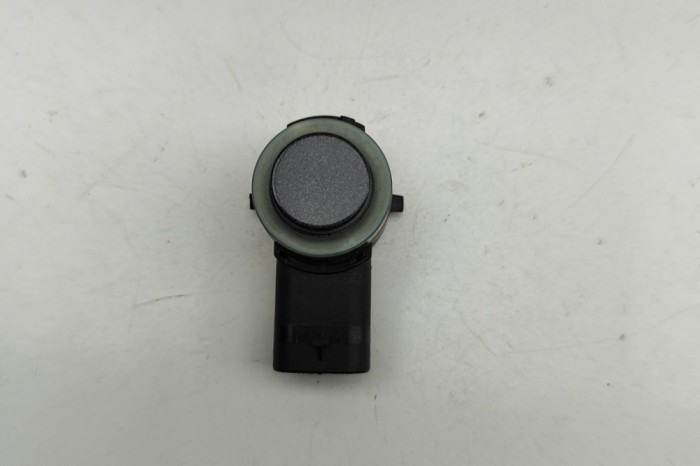 Senzor de parcare spate PORSCHE MACAN DKN 2021 OEM: 5Q0919275B | 31539646