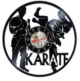 Ceas de perete decorativ realizat din disc de vinil, Model Karate Arte Martiale Luptator Kimono, Negru, 30 cm