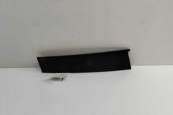 Ornament vertical ușă st&acirc;nga față PEUGEOT 2008 II 2023 OEM: 9825948180 30421739