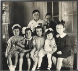 P2469N Copii, Rom&acirc;nia, perioada interbelică