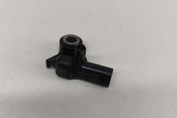 Senzor de impact st&acirc;nga față JAGUAR I-PACE X590 2020 OEM: J9C3-14B342-AB 28100057