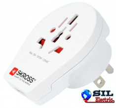 Adaptor priza universal World -&amp;gt; USA cu USB Skross foto