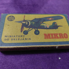 Reclama veche,CUTIE veche-Miniatura model Avion MIKRO plastic