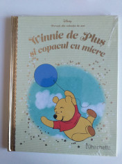 Disney colec?ia de aur nr 71, Winnie de Plu? ?i copacul cu miere , 20 lei foto