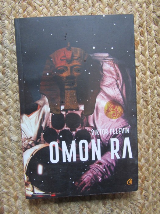 Omon Ra - Viktor Pelevin