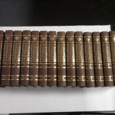 ENCICLOPEDIA UNIVERSALA BRITANNICA - 16 volume