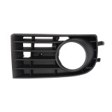 Grila proiector ceata dreapta cu gaura proiector Volkswagen Golf 5 hatchback 2003-2009