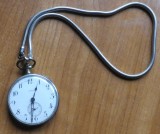 Cumpara ieftin Ceas de buzunar Omega, din argint, perfect functional
