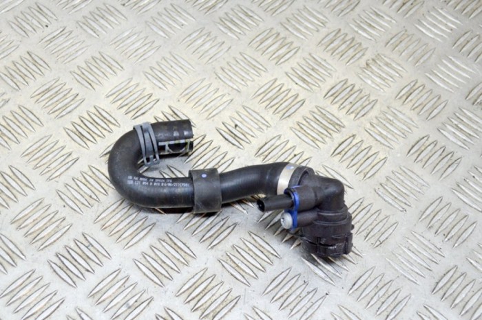 Furtun de lichid de răcire VW ID.3 E11 2021 OEM: 1EA121054D,079919523B 13732171