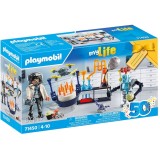 Playmobil my Life - Cercetator cu roboti