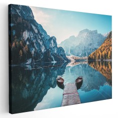Tablou canvas peisaj barca lac munte Dolomiți Italia albastru 1174 Tablou canvas pe panza CU RAMA 20x30 cm