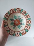 Farfurie veche de Baia Mare &ndash; Ceramică autentică Maramureș, Blid taranesc de lut, pictată manual, 21cm