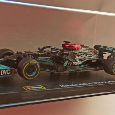 Macheta Mercedes AMG W12 Hamilton Formula 1 2021 cu pilot - Bburago 1/43 F1