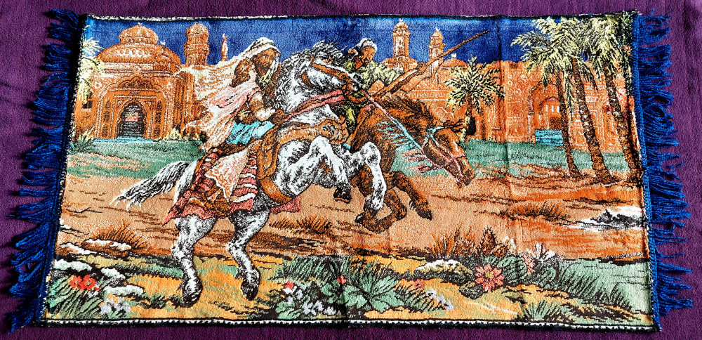 Rapirea din Serai - carpeta originala persana anii din matase 110 x 60 cm | Okazii.ro