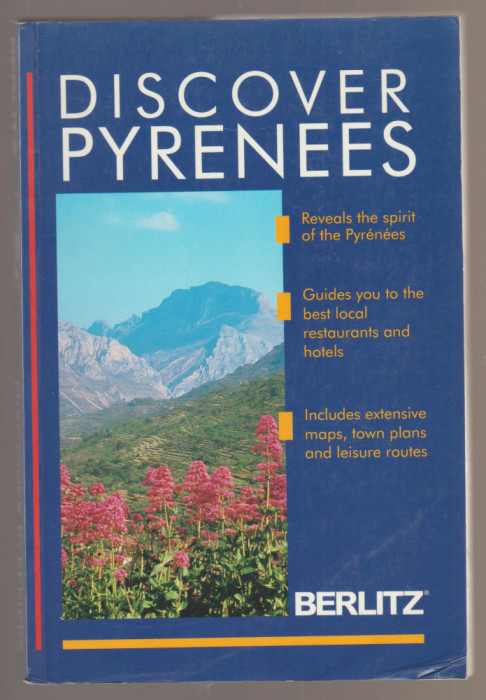 Paul Jenner, Christine Smith - Discover Pyrenees - Muntii Pirinei (lb. engleza)
