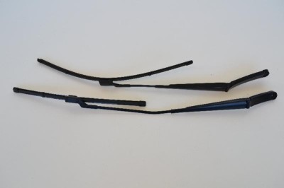 Braț ștergător față VW CC 358 2014 OEM: 3C8955410B,3C8955409B 2047641 foto