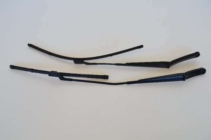 Braț ștergător față VW CC 358 2014 OEM: 3C8955410B,3C8955409B 2047641