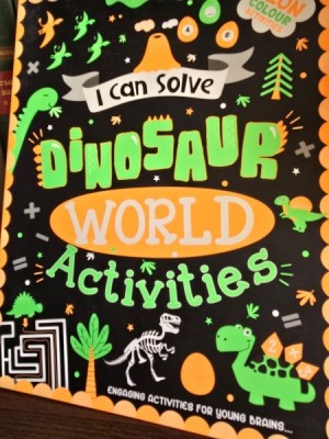 Dinosaur World activities - I can solve Activity book (Activitati in lumea dinozaurilor - Pot rezolva. Carte de activitati in limba engleza) foto