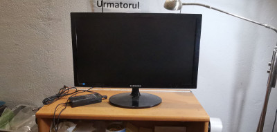 Monitor LED Samsung 24 inch S24A300B DVI, VGA foto