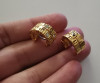 Cercei mici rotunzi VERSACE -inox placati cu aur galben swarovski