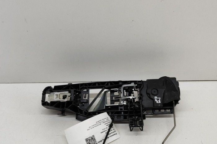 Cadru m&acirc;ner interior ușă dreapta față MERCEDES-BENZ EQC 2022 OEM: A0997604600 | 27853570