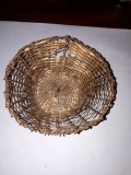 Cumpara ieftin GE - Cosulet cos mai vechi deosebit / impletitura din benzi de alama / D = 10 cm, Ornamentale