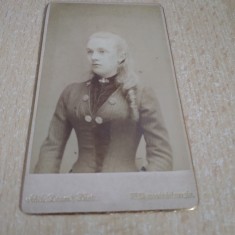 FOTO FEMEIE 1887 VECHI PE CARTON GROS 10 / 7 CM DE COLECTIE RARA!