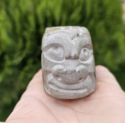 INEDIT OBIECT DECORATIV MICUT DIN PIATRA LUCRAT MANUAL, MODEL TIP CHAVIN, PERU foto