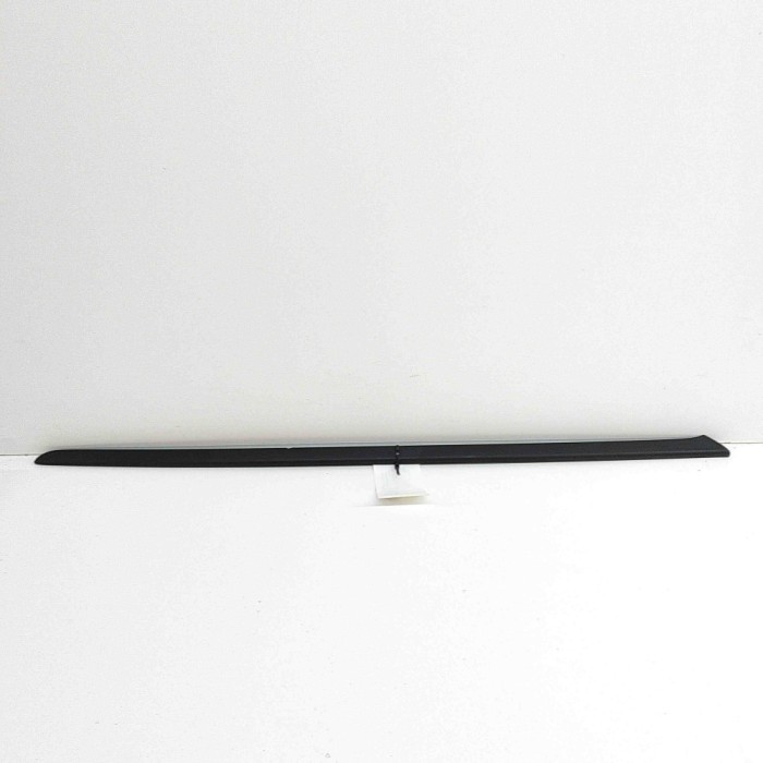 Ornament vertical parbriz st&acirc;nga AUDI Q4 SUV F4B 2021 OEM: 89A854327