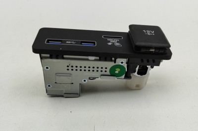 USB LAND ROVER RANGE ROVER VELAR L560 2018 OEM: JPLA-19E110-BB | 32190458 foto